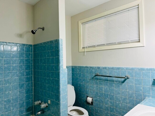 Building Photo - 4731 Merwin St