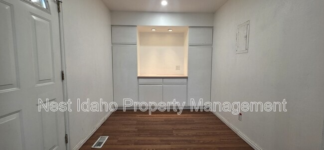 Photo - 2713 Dill Dr
