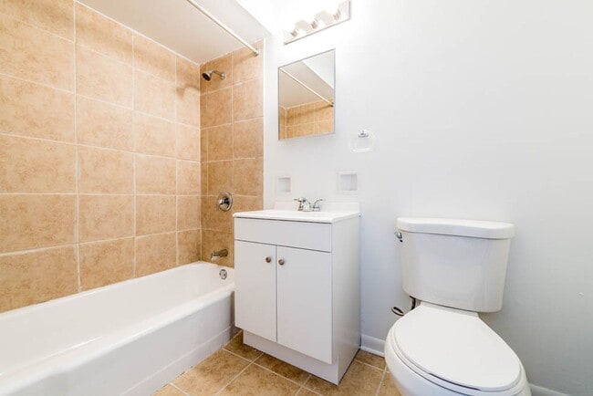 Photo - 8901 S Cottage Grove Ave Chicago, IL 60619