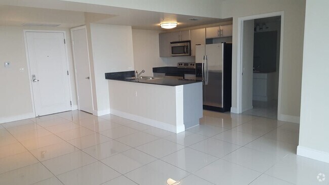 Building Photo - 1861 NW S River Dr Rental