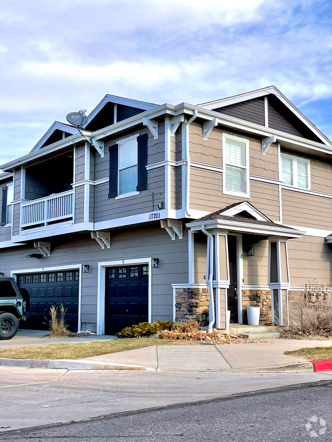 Building Photo - 17201 Lark Water Ln Unit E Rental