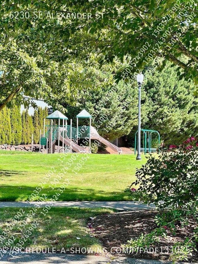 Photo - 5230 SE Alexander St