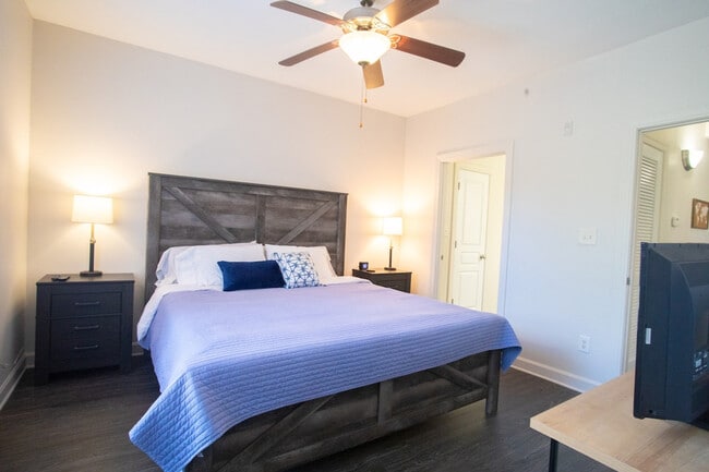 Photo - 2212 Brisbane Woods Way Apartment Unit ID1225815P