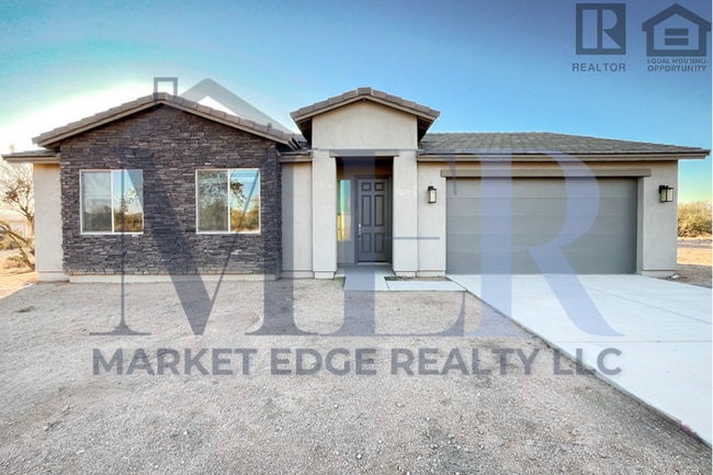 Building Photo - 3Bed/2Bath Home at I-17/Carefree Hwy! $219...