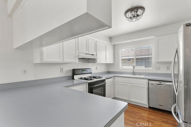 Photo - 431 E Washington Ave
