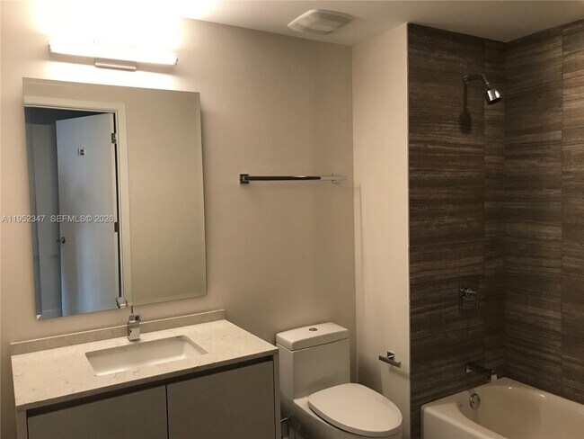 Photo - 1010 Brickell Ave Unit 2110