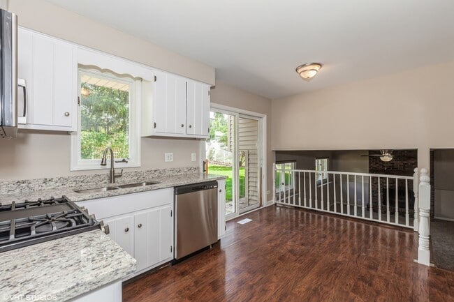 Photo - 98 Quail Hollow Ct