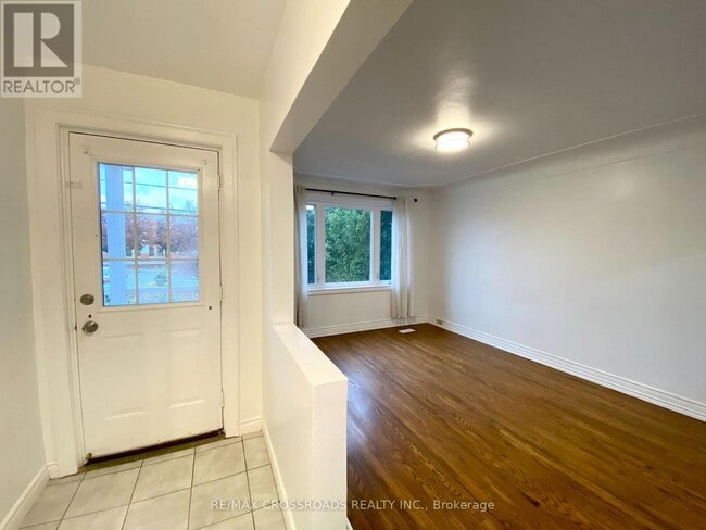 Photo - 140 Gray Rd