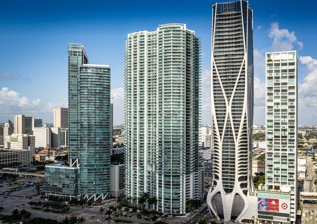 Vista aérea - 900-990 Biscayne Blvd