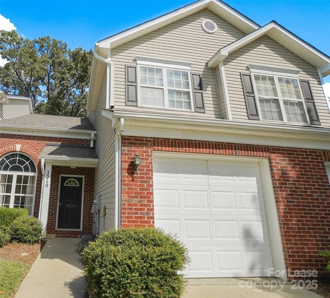 Building Photo - 3210 Summerfield Ridge Ln Rental