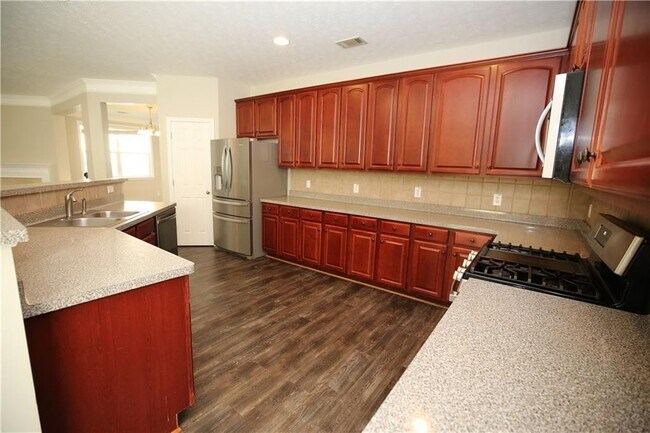 Photo - 173 Parkmont Ct