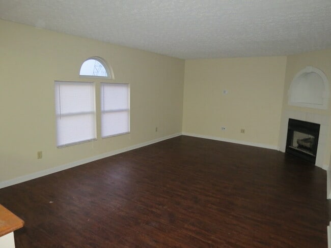 Photo - 5885 Katelyn Ln