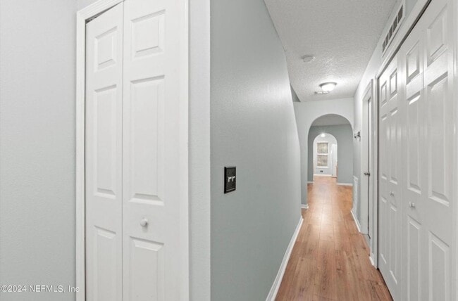 Photo - 11565 Hickory Oak Dr