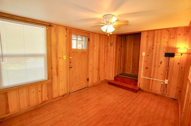 Photo - FOR LEASE! 1 BR - 1 BA - 1 Car Garage -  680 sf - Two-Story Apartment in a a Great Location Near ...