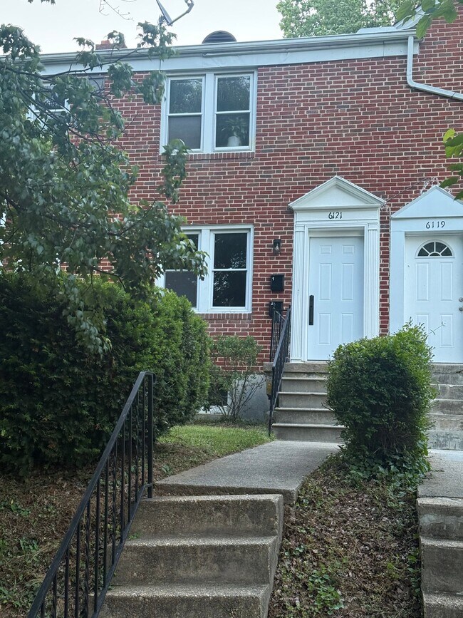 Building Photo - 6121 Chinquapin Pkwy