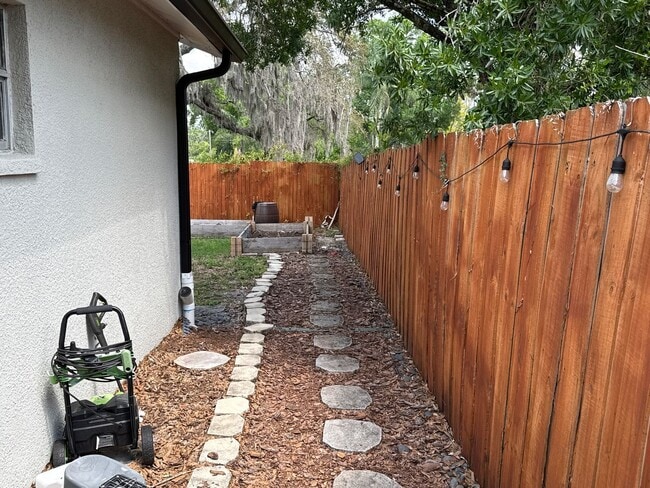 Photo - *****Amazing 3-bedroom, 2-bathroom, Carport, Single Family, Bungalow-style Home. Small Dog Friend...