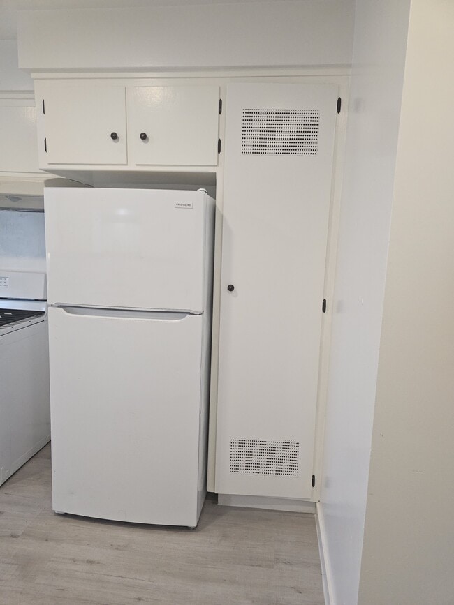 Photo - 1757 W 103rd St