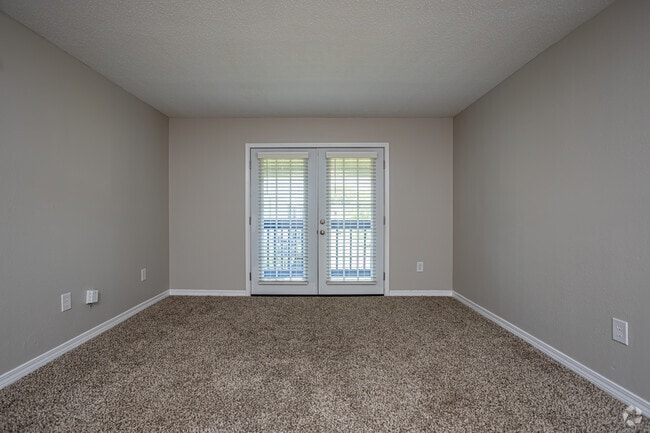 1HAB, 1 BA - 625 ft² - Long Beach Square