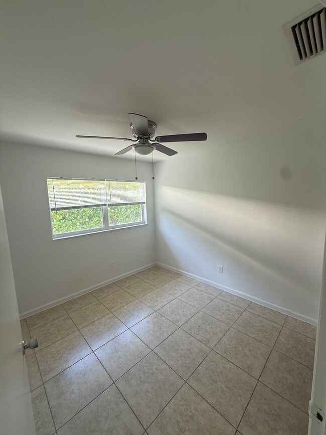 623 92nd Ave N Unit 623A