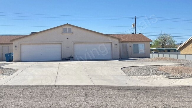 Building Photo - 2800 Bluewater Dr Unit 101