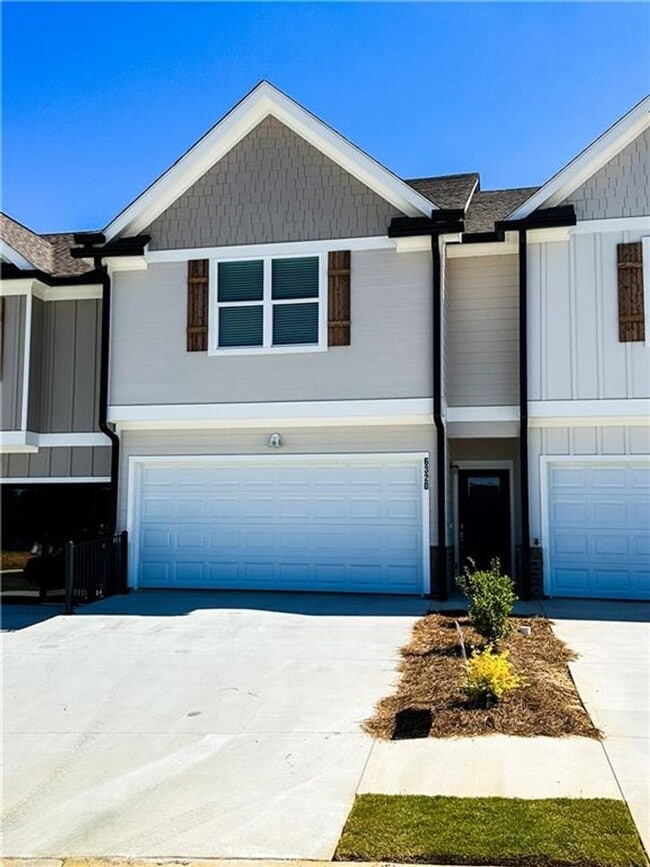 Building Photo - 3/2.5 Townhome in Great Lula location