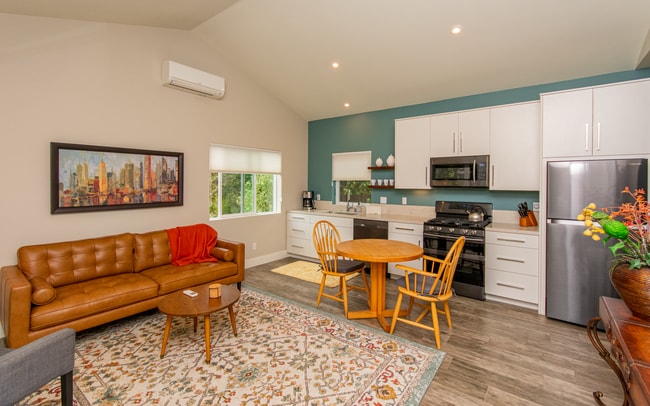 Photo - Beautiful Fully Furnished 1 Bd Rental!