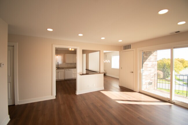 Photo - 14949 Lake View Dr Unidad 306