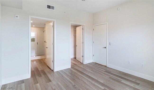 Photo - 22980 Vista Edera Cir Unidad 4-213