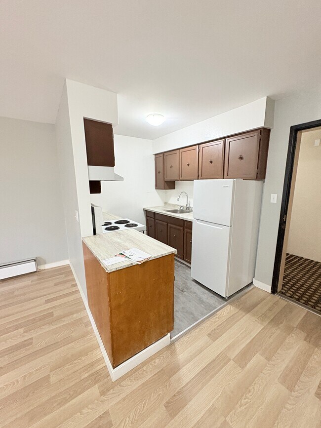 Photo - 6570-6570 Burlington Ave Unit 302