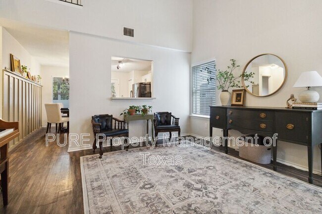 Photo - 433 Sweet Leaf Ln