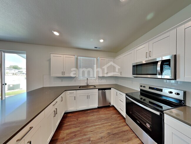 Photo - 818 S Oak St