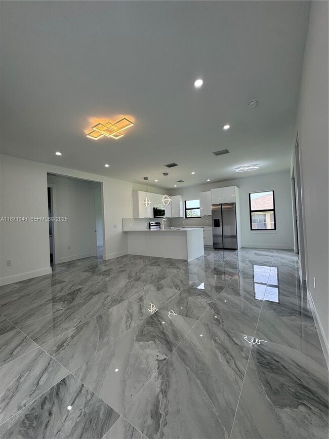 Photo - 1403 Unice Ave N