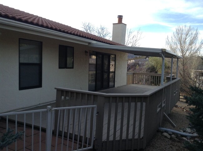 Photo - Cliff Rose - 3 Bedroom and 2 Bathroom