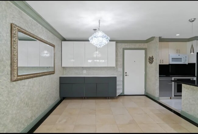 7742 Redlands St Unit 1021H