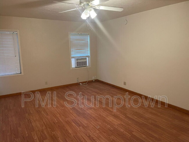 Photo - 1666 SE Clatsop St