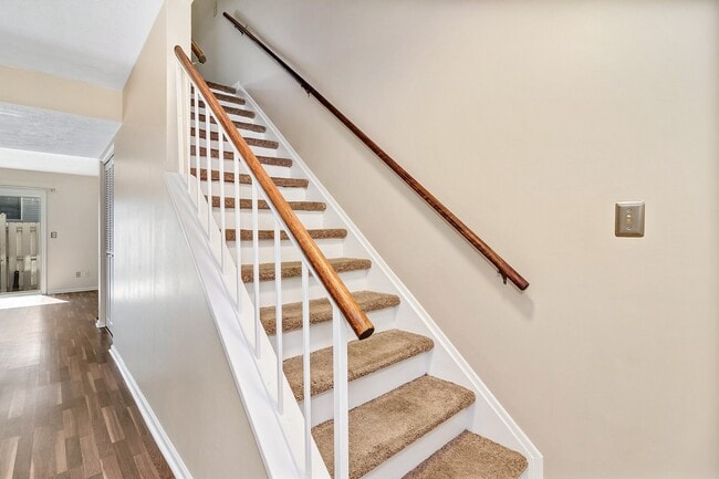 Photo - 403 Southway Garden Rd