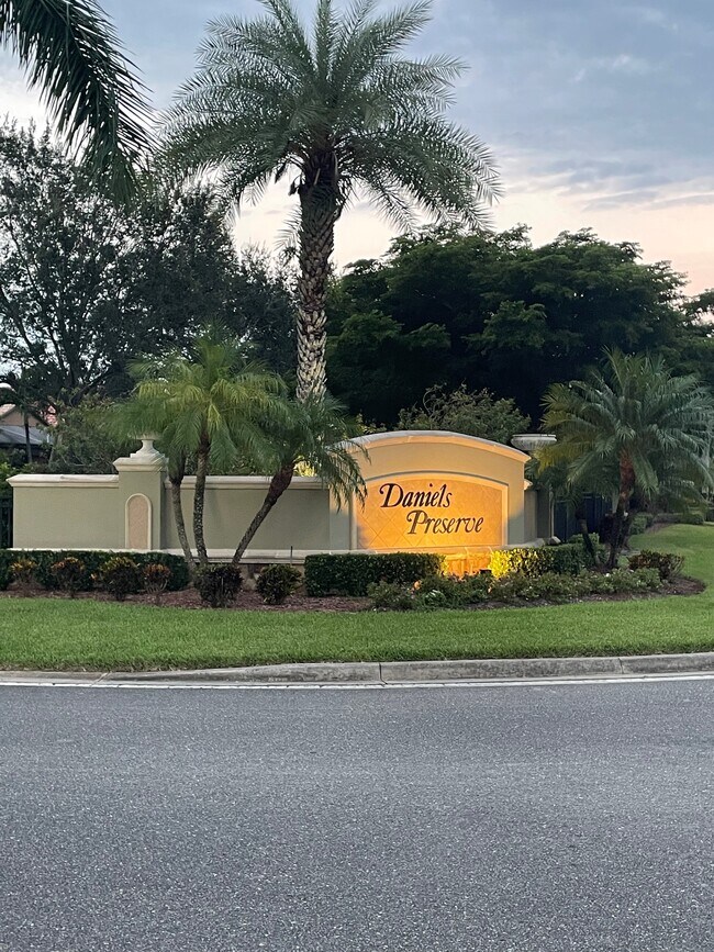 Photo - 12214 Country Day Cir