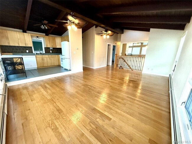 Photo - 202 Holsapple Rd