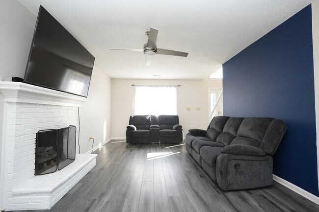 Photo - 3513 Cedar Springs Dr SW