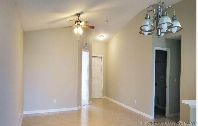Photo - 980 SW Del Rio Blvd