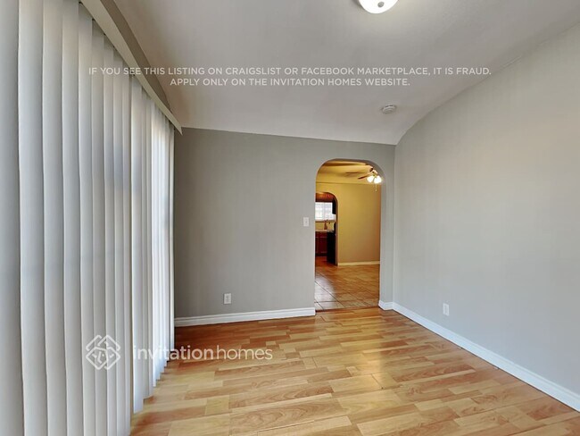 Photo - 758 W 104th St