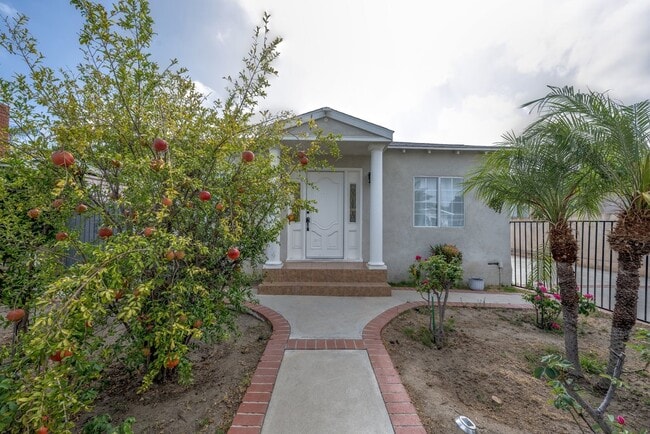 Photo - 6506 Teesdale Ave