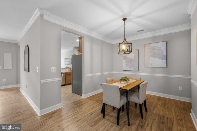 Photo - 2540 Kensington Gardens Unit 204