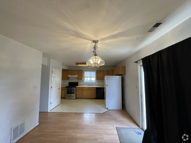 Building Photo - 780 Century Ln Rental