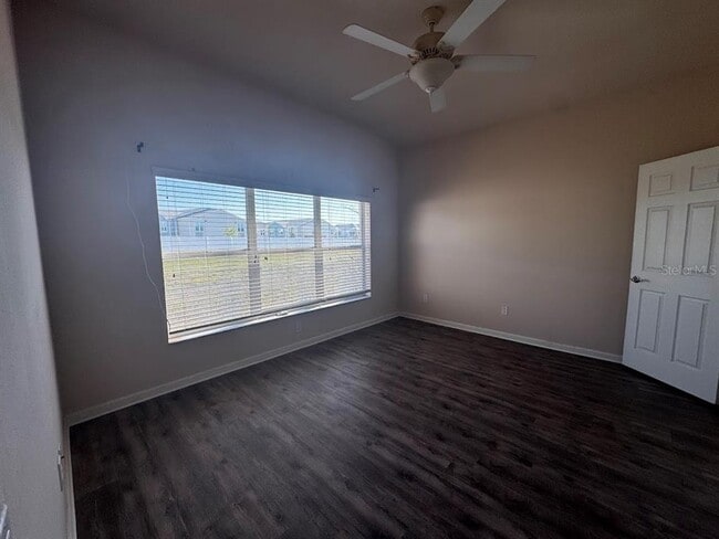 Photo - 495 Painted Leaf Dr