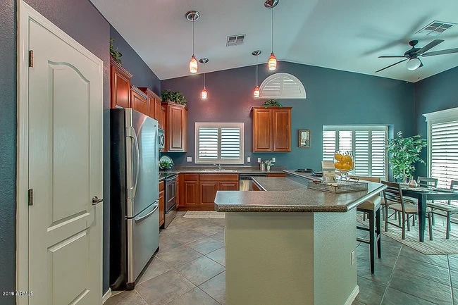 Photo - 44189 W Pioneer Rd
