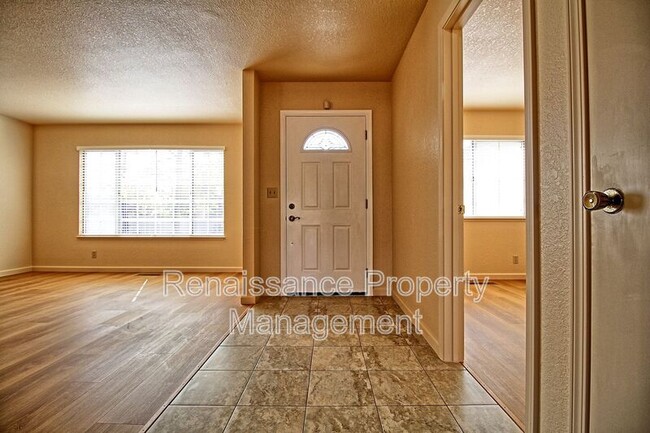 Photo - 677 Chardonnay Dr