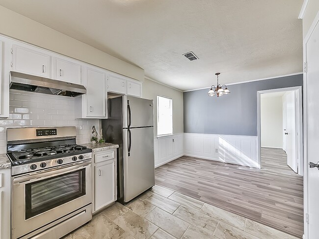 Photo - 900 Bonita Dr