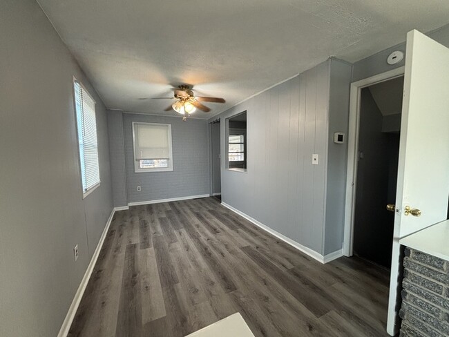 Photo - 3 bedroom 2 bathrooms