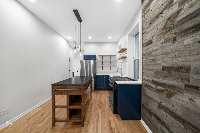 Photo - Spacious and Modern Wicker Park Duplex